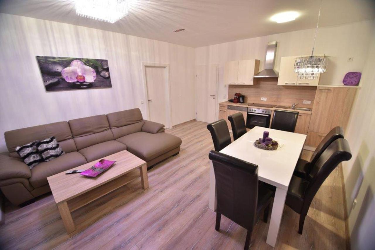 Lungau Living Appartements - Penthouse Sankt Michael im Lungau Exteriör bild