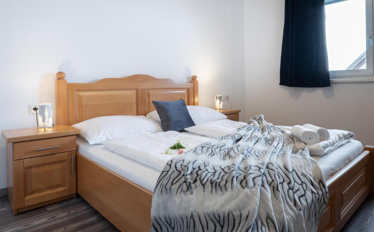 Lungau Living Appartements - Penthouse Sankt Michael im Lungau Exteriör bild